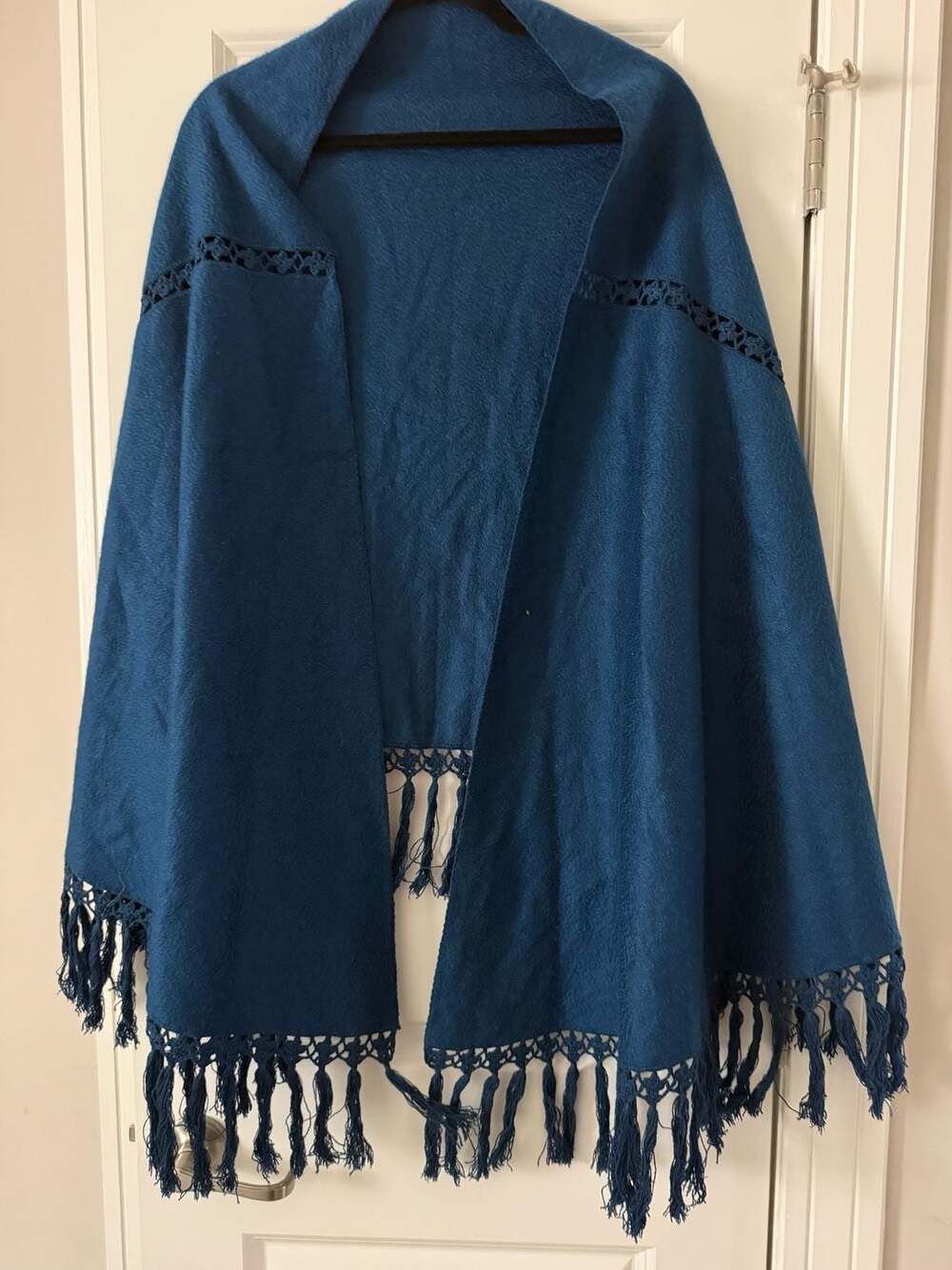 Nordstrom 100% Cashmere Blue Wrap Shawl Scarf with Fringe
